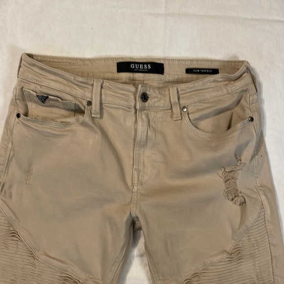 GUESS Men's Slim-Tapered Moto Jeans 33Wx32L Beige - Picture 2 of 4